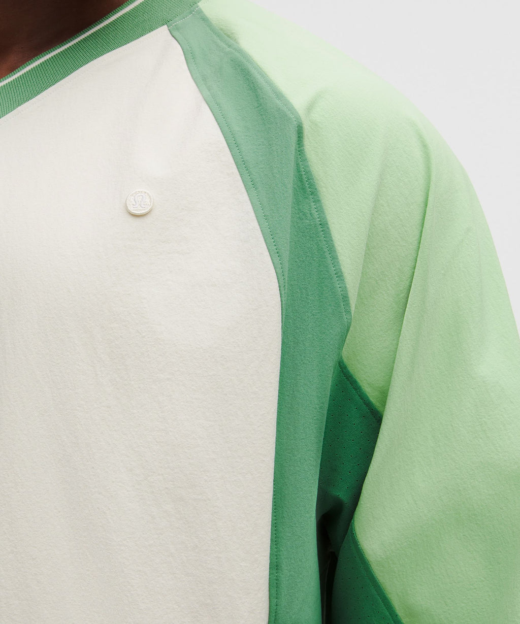 Water-Repellent Golf V-Neck Pullover