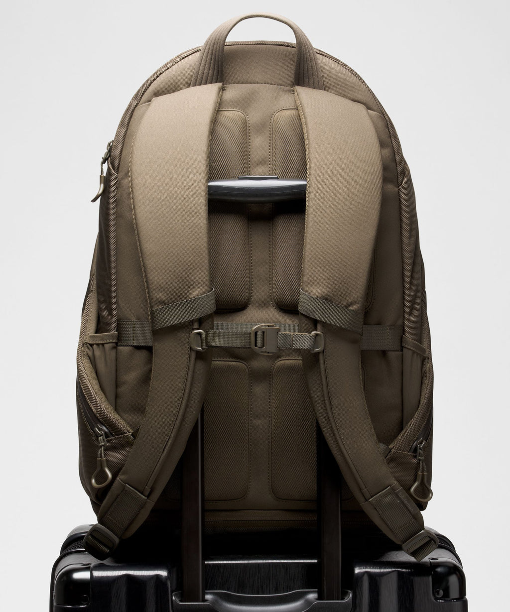 Daily Dispatch Backpack 28L