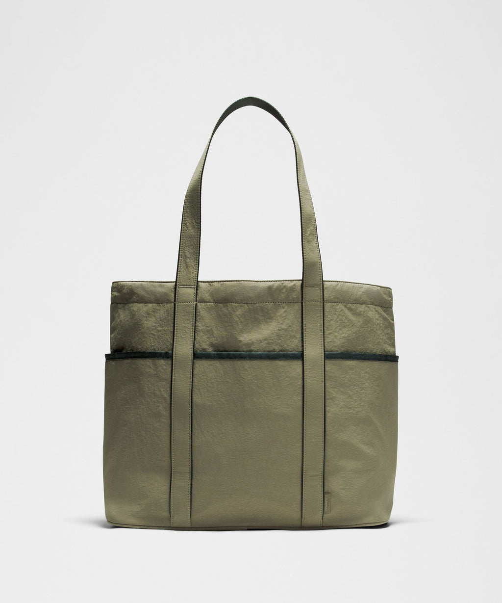 Daily Multi-Pocket Tote Bag 20L