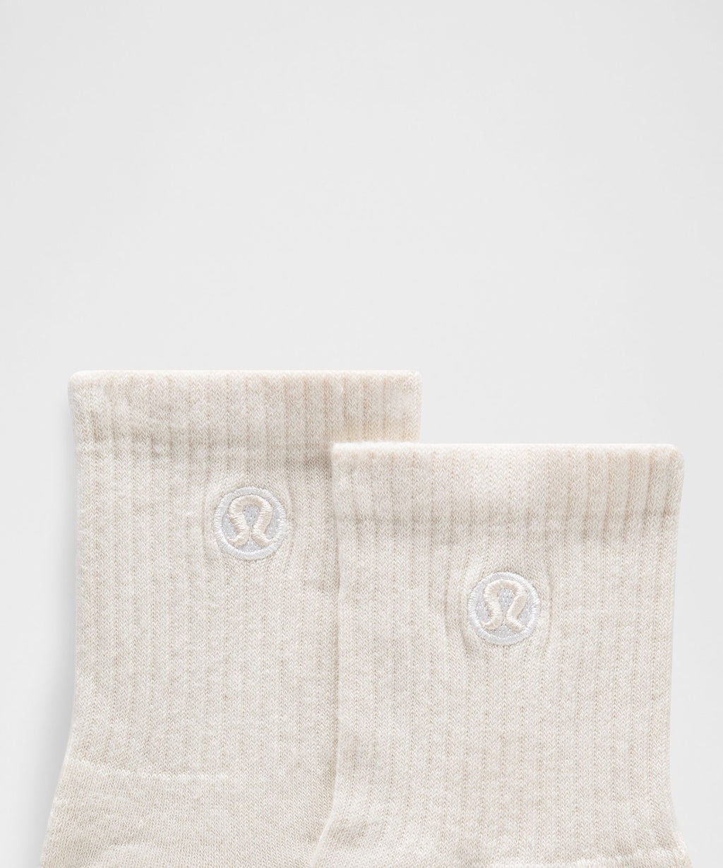 Unisex Daily Essential Quarter Socks3 Pack
