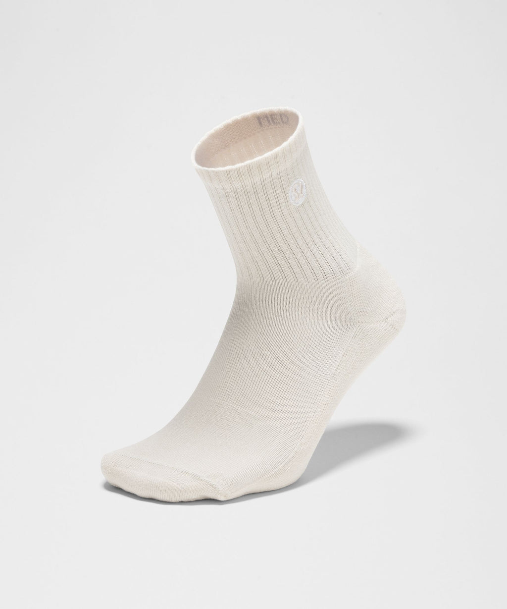 Unisex Daily Essential Quarter Socks3 Pack