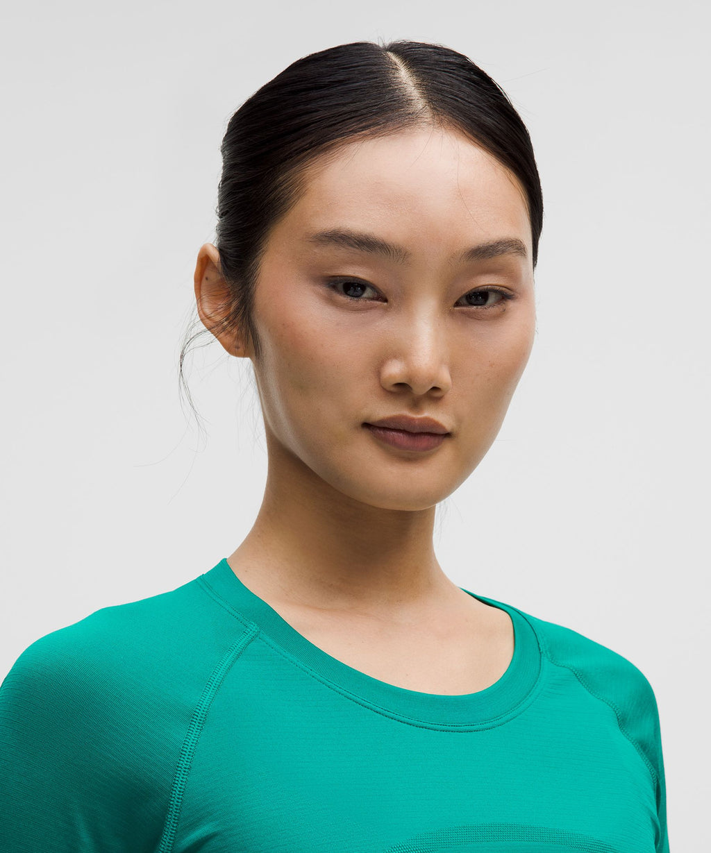 Swiftly Tech Long-Sleeve Shirt 2.0Waist Length