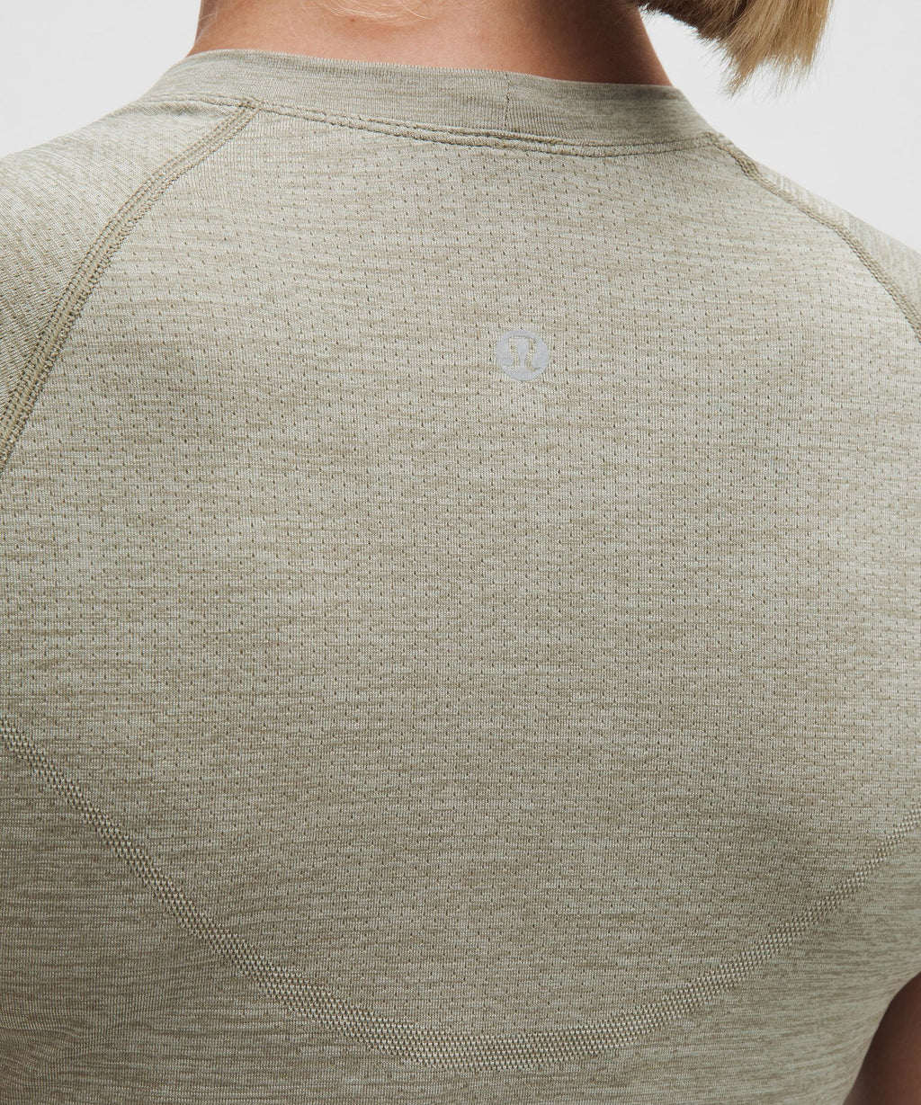 Swiftly Tech Cropped Short-Sleeve Shirt 2.0