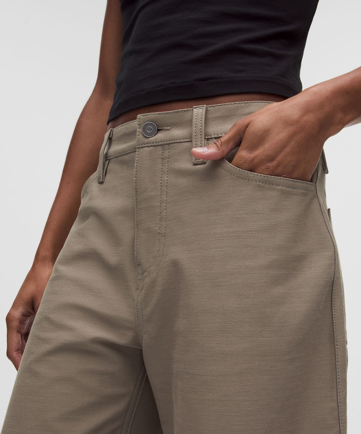 EasyFive Low-Rise Barrel-Leg PantShort