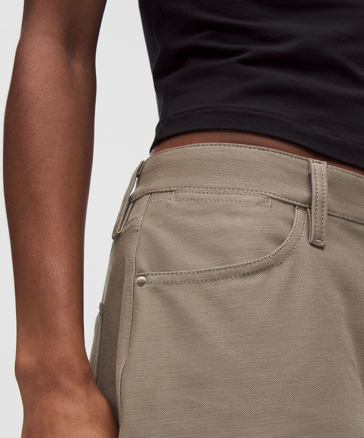 EasyFive Low-Rise Barrel-Leg PantShort