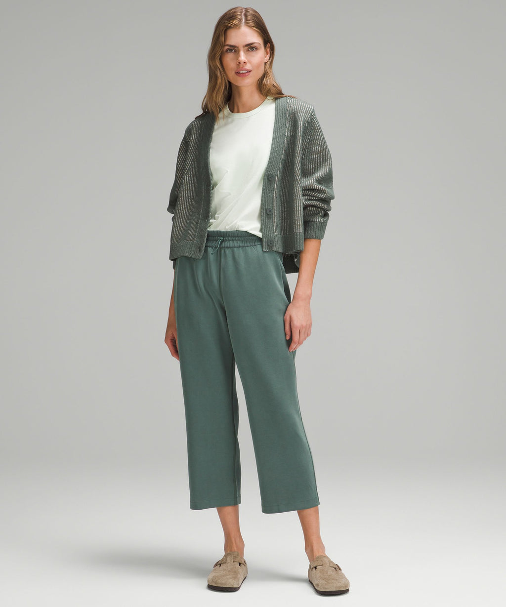 Softstreme High-Rise Straight-Leg Cropped Pant
