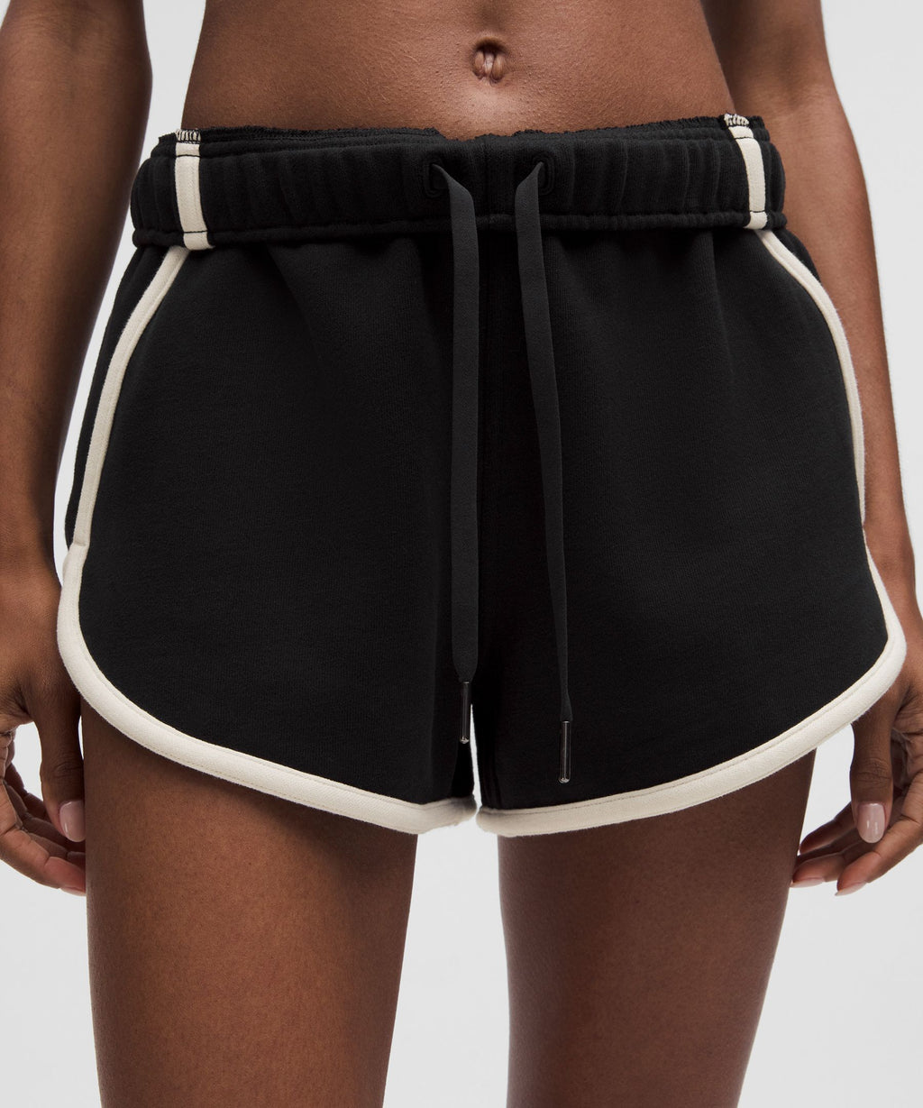 Scuba Mid-Rise Oversized Short 3"Trim