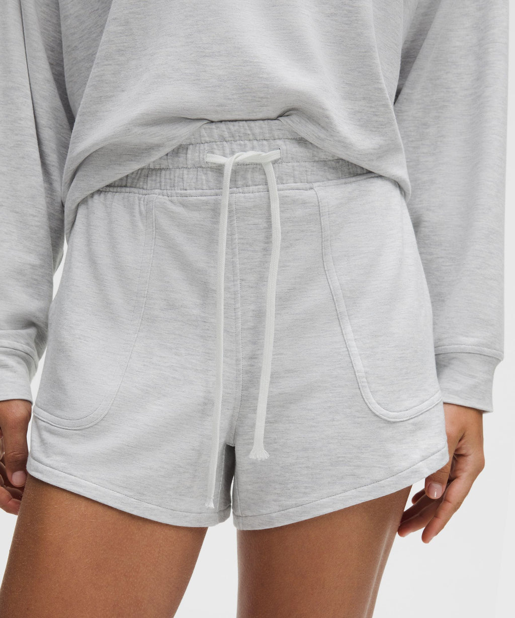 BeCalm Mid-Rise Wide-Waistband Short 3"