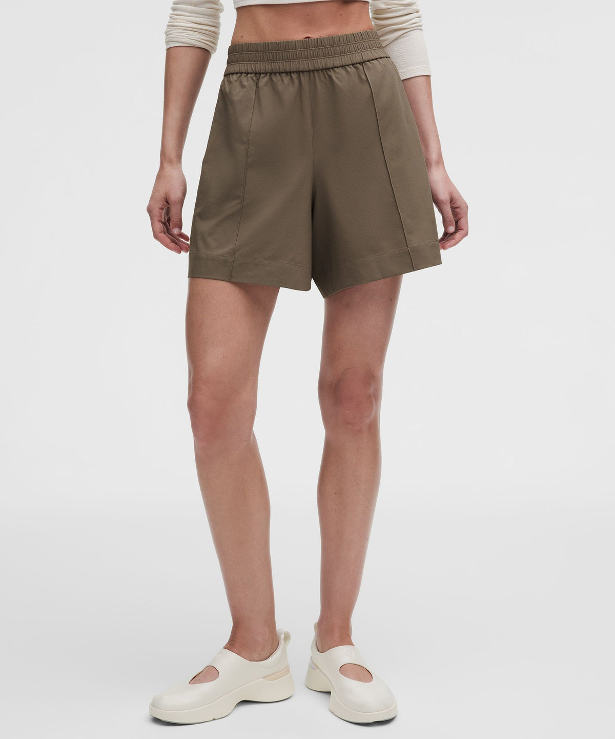 Breezily Mid-Rise Short 6"