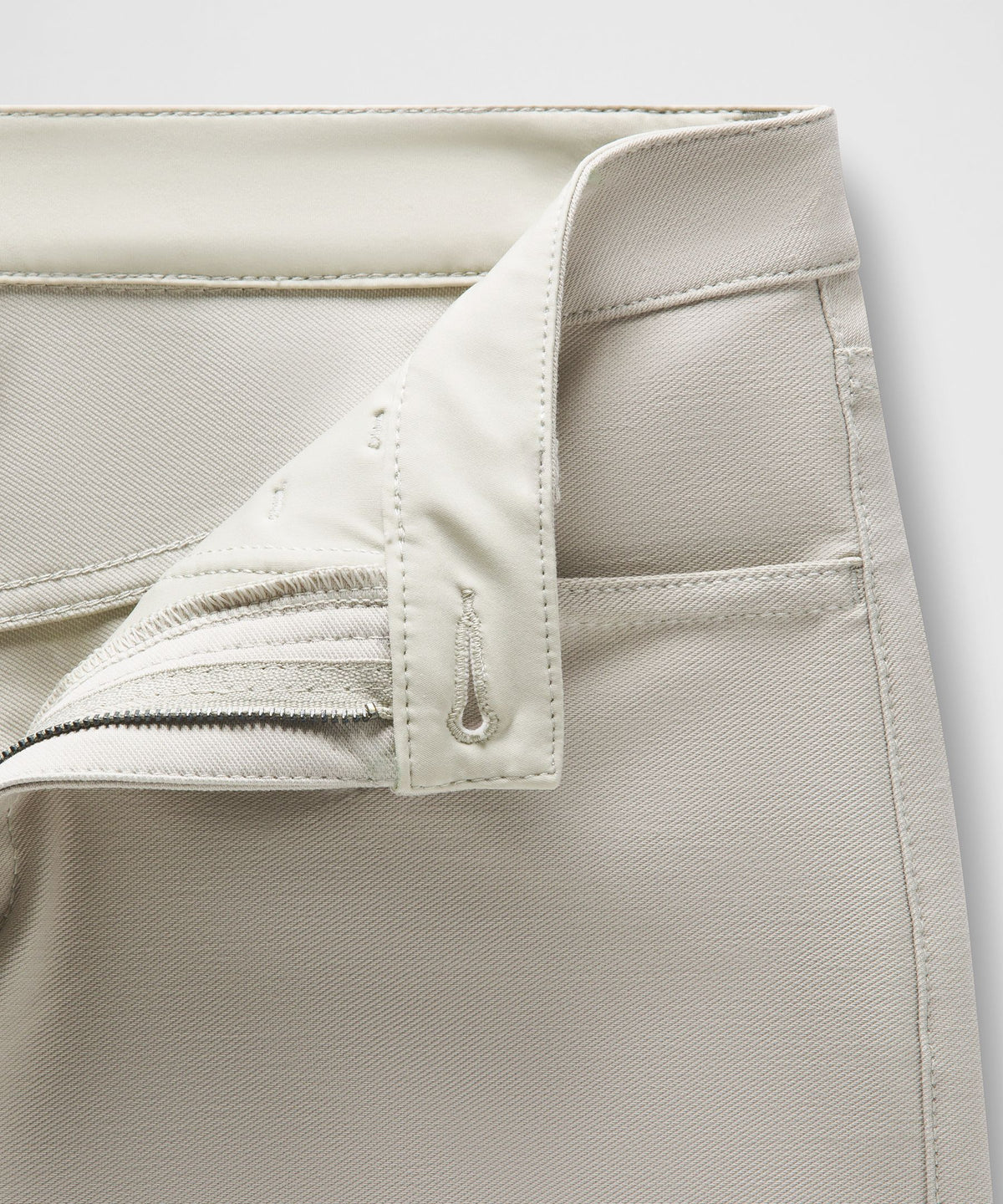 EasyFive Mid-Rise Short 4.5"